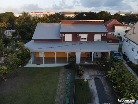 beau logement en duplex de 80 m2 à baie-mahault