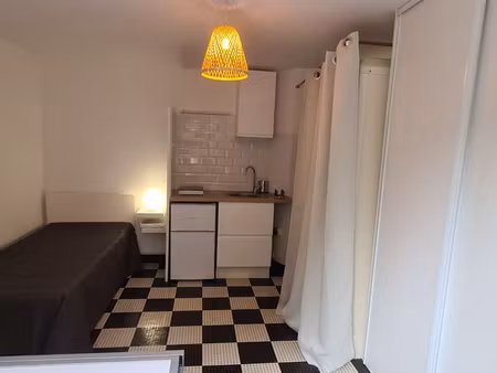 chambre meublée indépendante rdc sur jardin dans villa quartier trespoey