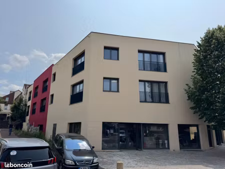 local 250 m² valenton