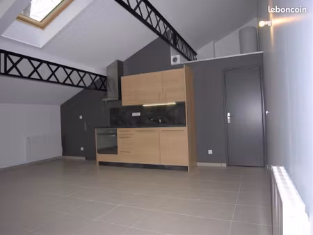 gratte ciel t2 belle prestation - 42 m2- parking