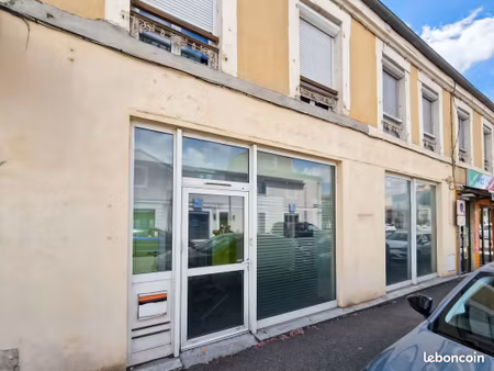 local commercial/professionnel/bureau 45m2 auch basse ville