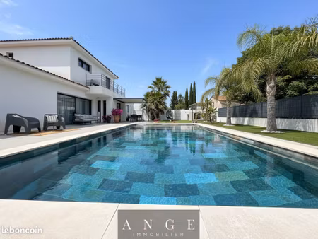 villa 6 pièces 200 m²