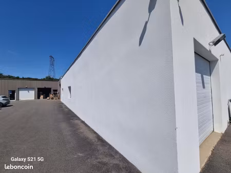 bureau 640 m²