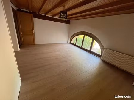 grande maison rénovée entièrement à guentrange