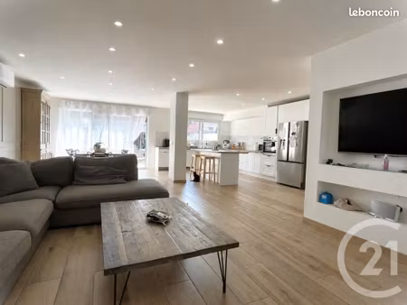 maison 9 pièces 164 m²
