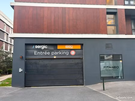 parking moto sécurisé – rer b palaiseau 5 min – sous-sol sécurisé