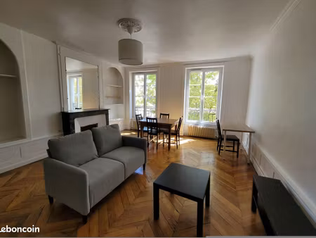 location meublée 70m² - centre ville de clermont-ferrand