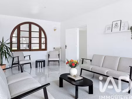 propriété 8 pièces 226 m²