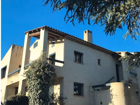 appartement spacieux t4 avec terrasse et garage