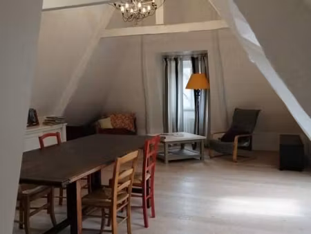 t3 duplex meublé quimper hyper centre