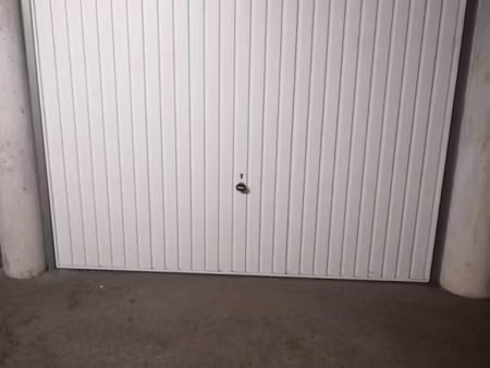 garage/box 13 m² saint germain en laye