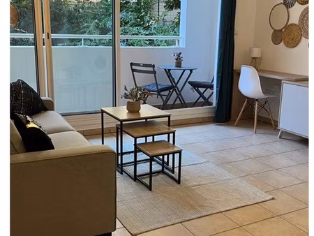 studio meublé  équipé et climatisé à la trinité