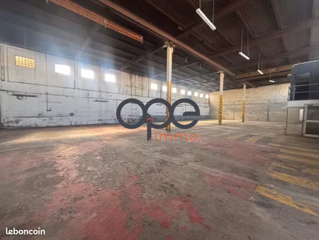entrepôt 1138 m² bobigny