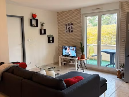 appartement t2 de 54m² avec balcon et parking