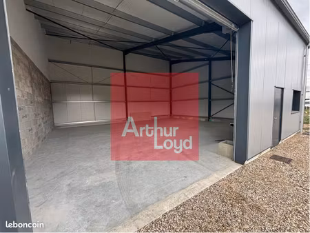 local d'activite 130 m² colayrac saint cirq