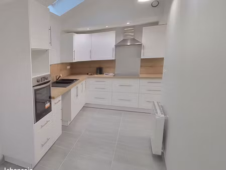 appartement t4 de 83 m² entièrement rénové