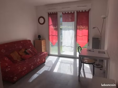 a louer studio meublé proche facs
