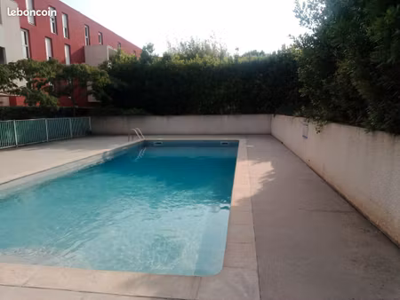 a saisir particulier vend t2 avec piscine offre accepter si vraiment raisonnable ❗