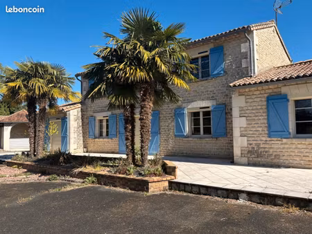 maison en pierre