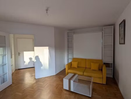 studio 1 pièce 30 m²