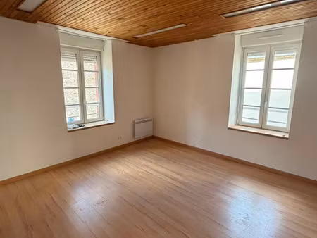 appartement t3 105 m2 centre ville de malestroit