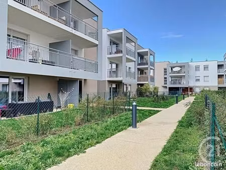 bel appartement t3 avec terrasse – saint-apollinaire (à 10 min de dijon)