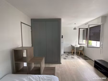 studio meublé