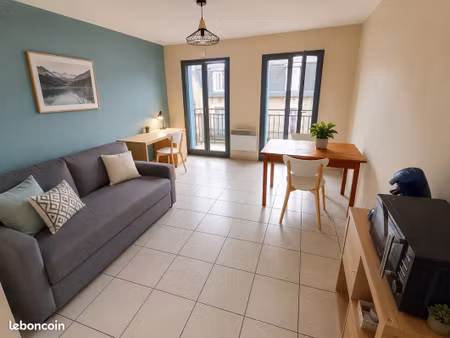 studio meublé 23 m2 - balcon - parking privé - ascenseur - centre-ville - idéal étudiant