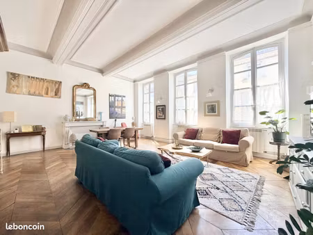 appartement 3 pièces 118 m²