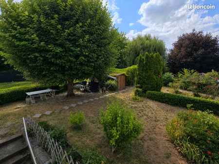 propriété 7 pièces 196 m²