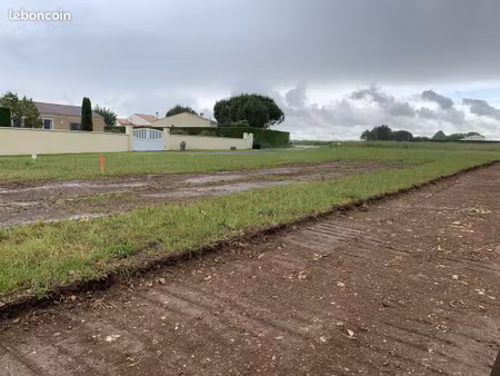 terrain à bâtir de 543 m2 au prix de 48225 à archingeay (17)