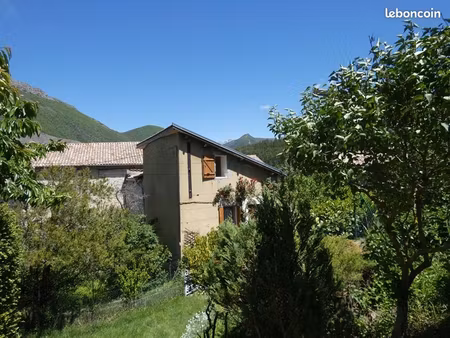 maison de village 2 pièces 34 m²