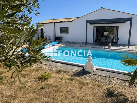 chambon - maison contemporaine de plain-pied avec piscine