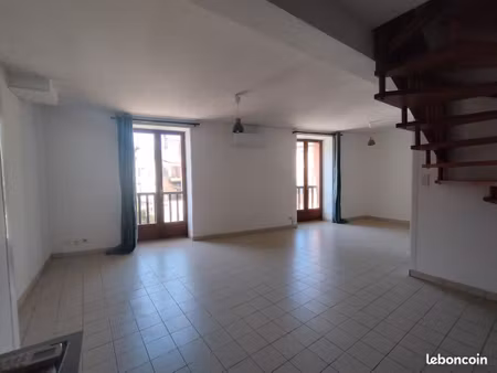 loue appartement t3 - 61 m2 la bastide de sérou
