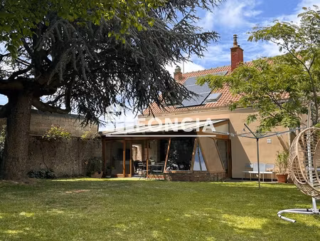 dury  maison de 170 m2  sur plus de 700m2 de terrain avec accès sur 2 rues