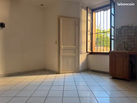 duplex t2 bis sur cour quartier bellevue