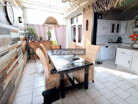 maison 6 pièces 160 m²