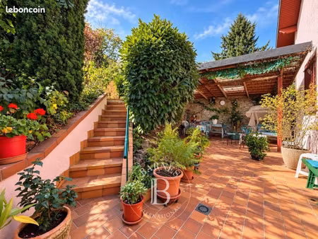 maison de ville 6 pièces 120 m²
