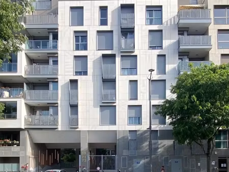 parking 11 m² courbevoie
