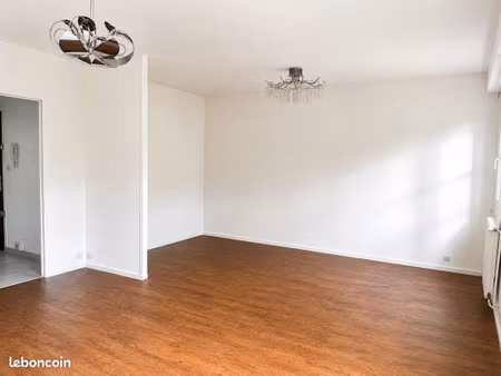 appartement 3 pièces 82 m²