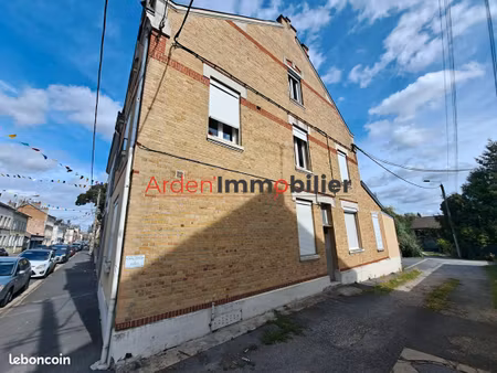 immeuble 5 pièces 148 m²