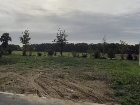 terrain 462 m² saint mars du desert