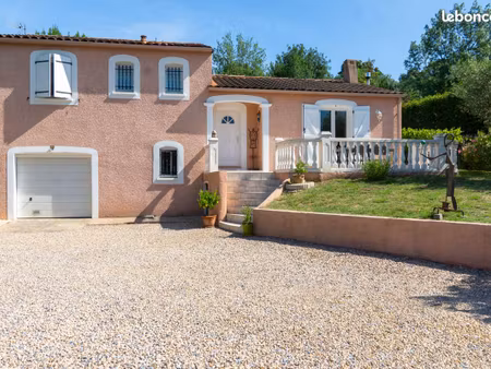 a découvrir à lamalou-les-bains  belle maison avec vue panoramique  sur 1000 m2  au calme
