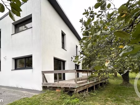 bureaux 106 m²