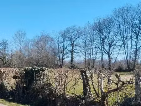 terrain constructible (3000 m²) – lac de saint-agnan à 2 5 km – morvan