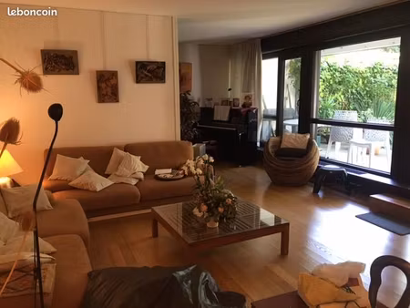 appartement avec parking et jardin à créteil