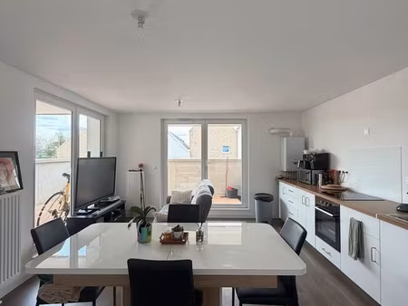 appartement t2 avec terrasse et parking privé à wambrechies