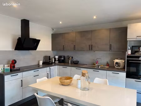 super appartement f3