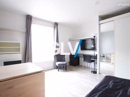 studio 1 pièce 19 m²
