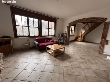 maison 4 pièces 162 m²